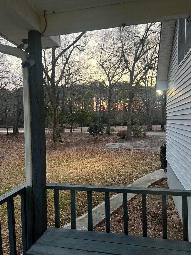 Building Photo - 184 Beaver Dam Rd