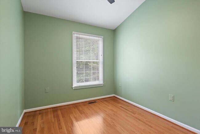 Building Photo - 11300 Fairwind Way