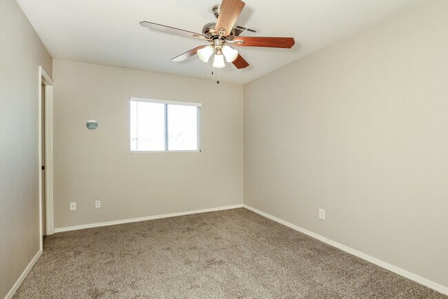 Building Photo - 6850 W Coolidge St