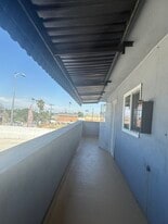 Building Photo - 8217 S Western Ave