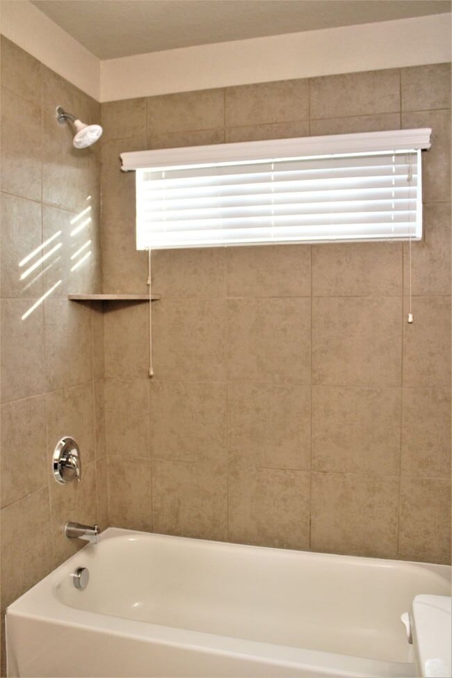 Building Photo - MEADOW OAKS