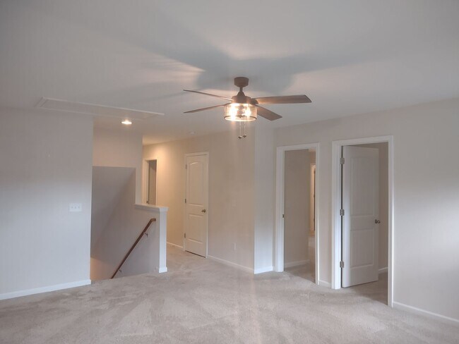 Building Photo - Wonderful Two Story Four Bedroom Three Full Bathrooms Home in Elgin SC