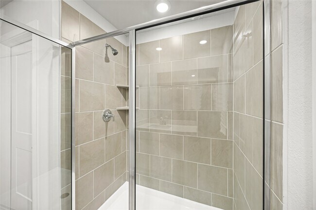 Building Photo - 7910 Alset Dr