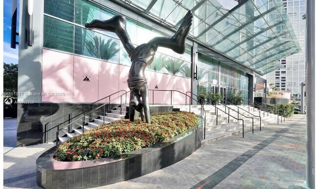 Primary Photo - 1451 Brickell Ave
