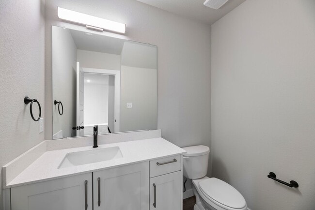 Building Photo - AVAILABLE NOW!  CUL-DE-SAC TRIPLEX LOT LOCATED ON 1-ACRE IN MIDLOTHIAN, TX!