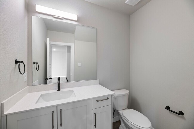 Building Photo - AVAILABLE NOW! NEW LUXURIOUS TRIPLEX LOCATED ON 1-ACRE LOT IN MIDLOTHIAN, TX!