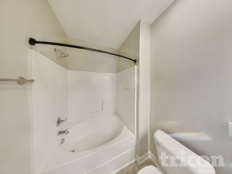 Building Photo - 319 Wyburn Pl