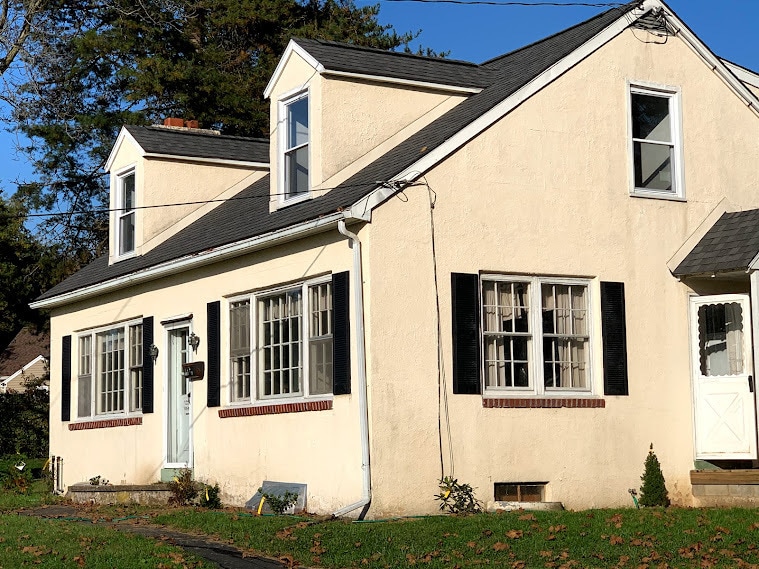 Building side - 808 Lauber Rd