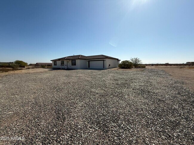 Building Photo - 726 S Johnson Rd