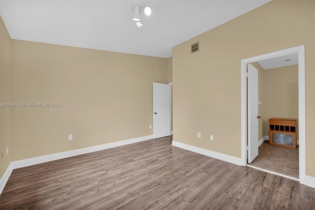 Building Photo - 4930 S University Dr