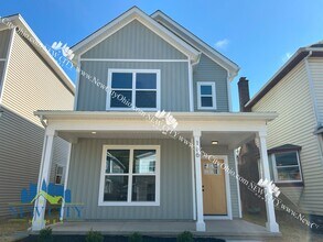 Building Photo - Now Available! 3 Bedroom, 2.5 Bathroom Fra...