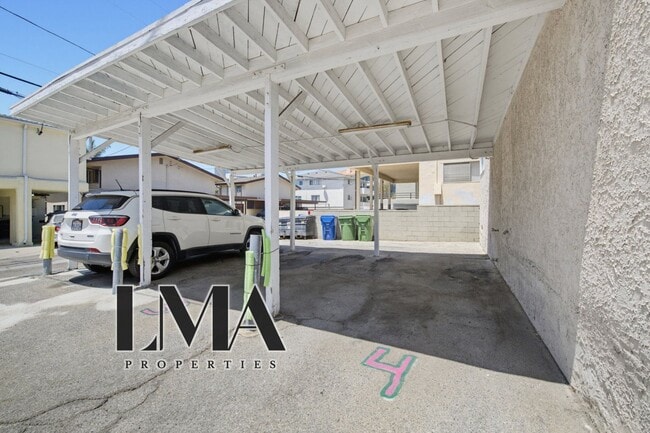 Building Photo - 1453 Butler Ave