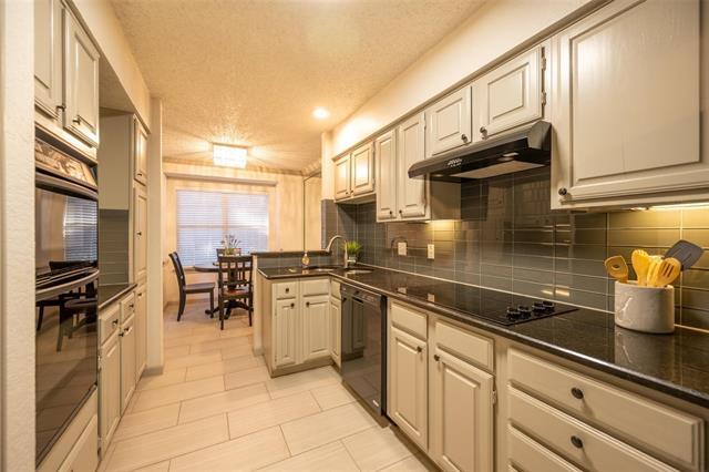 Building Photo - 17735 Windflower Way