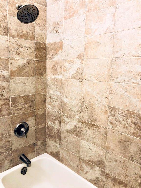 Shower - 12916C Grays Pointe Rd