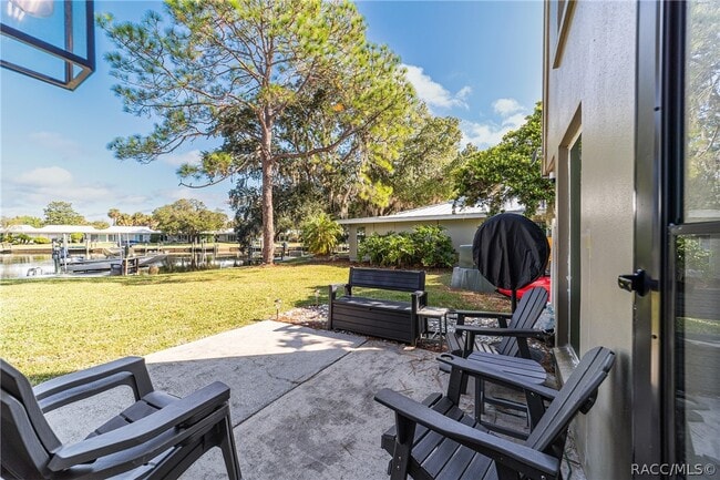 Building Photo - 11517 W Sandpiper Ct