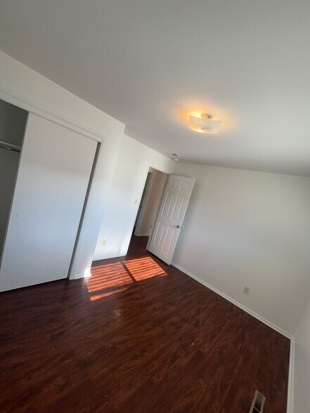 Building Photo - 351 Park Creeke Ln