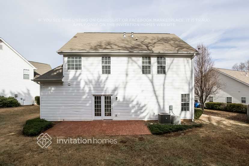 Building Photo - 407 Linda Ct