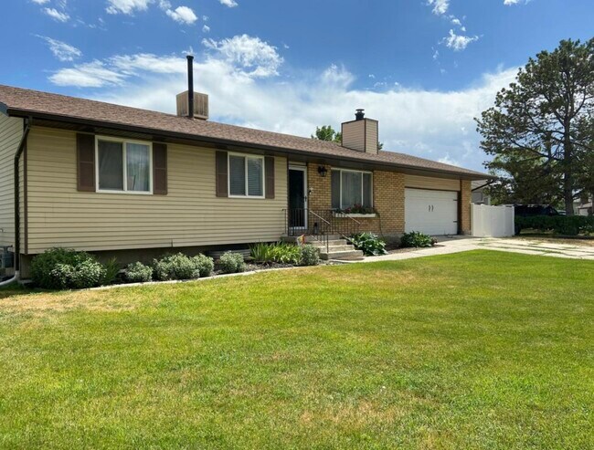 Primary Photo - 2139 W 12015 S