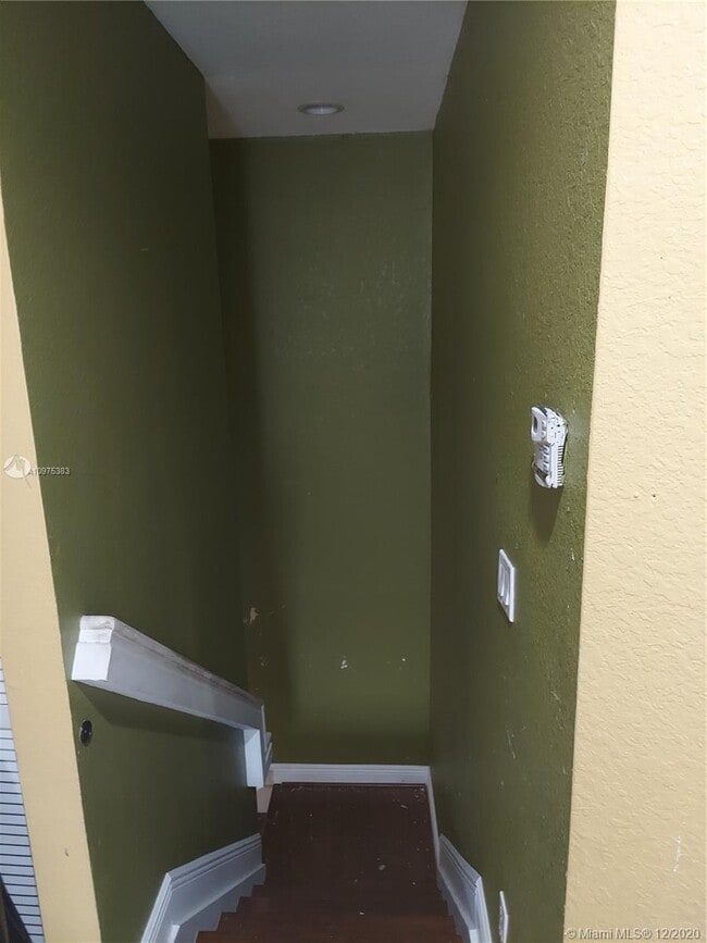 Building Photo - 7991 NW 44th Ct