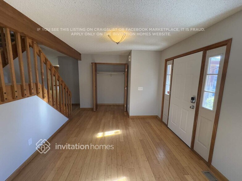 Building Photo - 11333 E Warren Ave