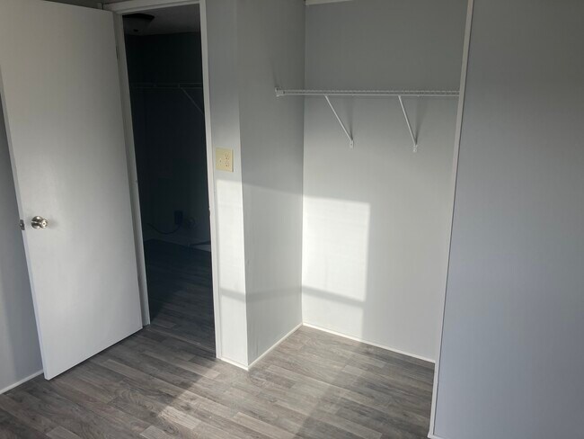 Building Photo - 55 E Riling St