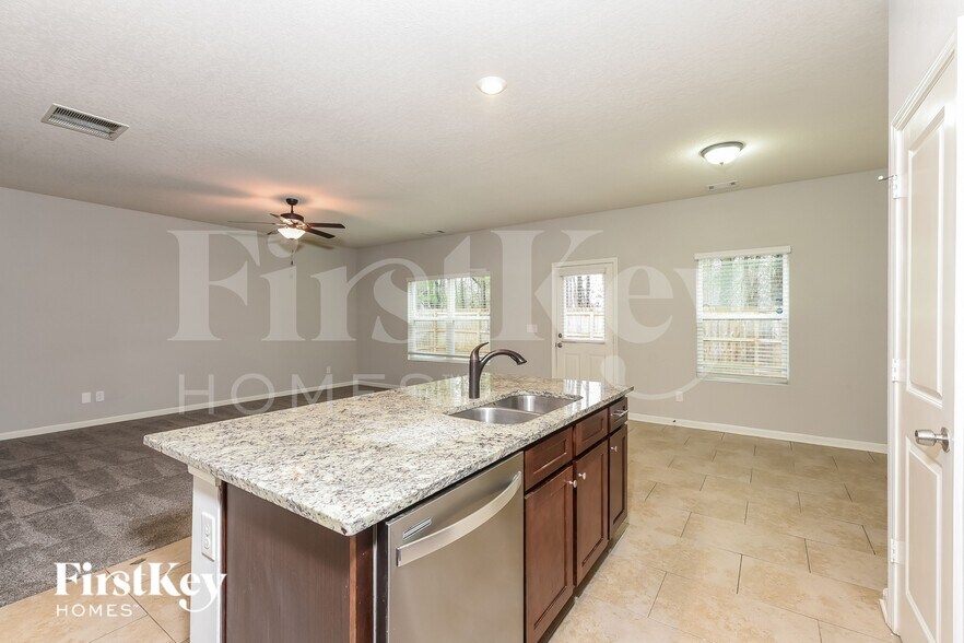 Building Photo - 148 Al Jennah Blvd