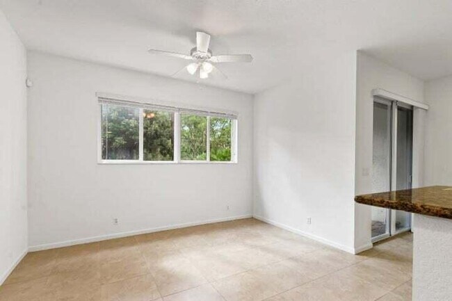Building Photo - 6120 SE Portofino Cir