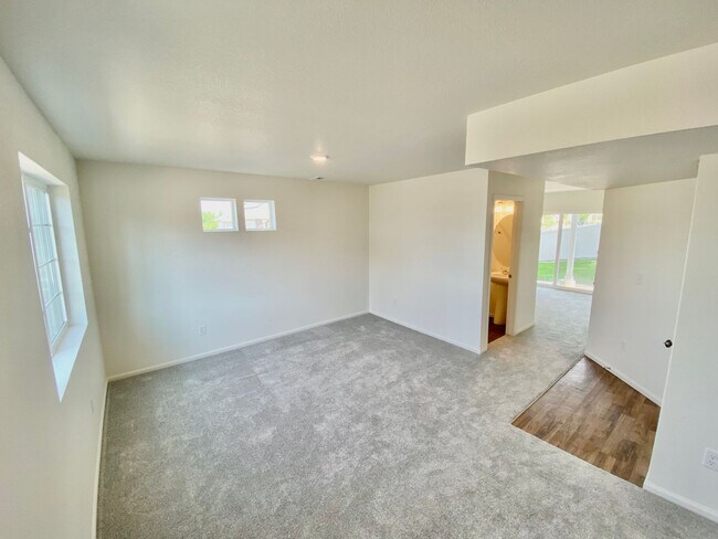 Building Photo - 21805 E 44th Pl
