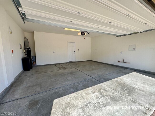 Building Photo - 2602 Cava Tirreni St