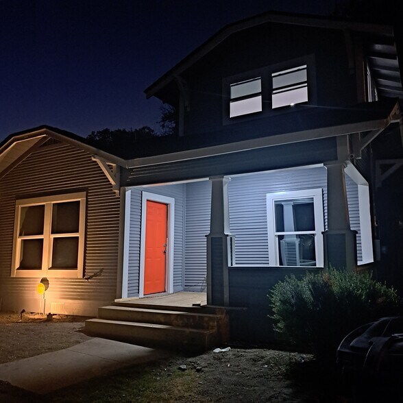 Building Photo - 539 Hicks Ave