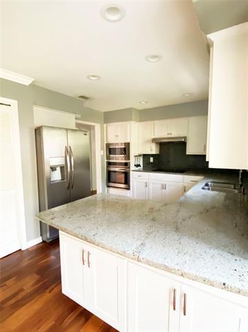 Building Photo - 10905 Wintergreen Hill