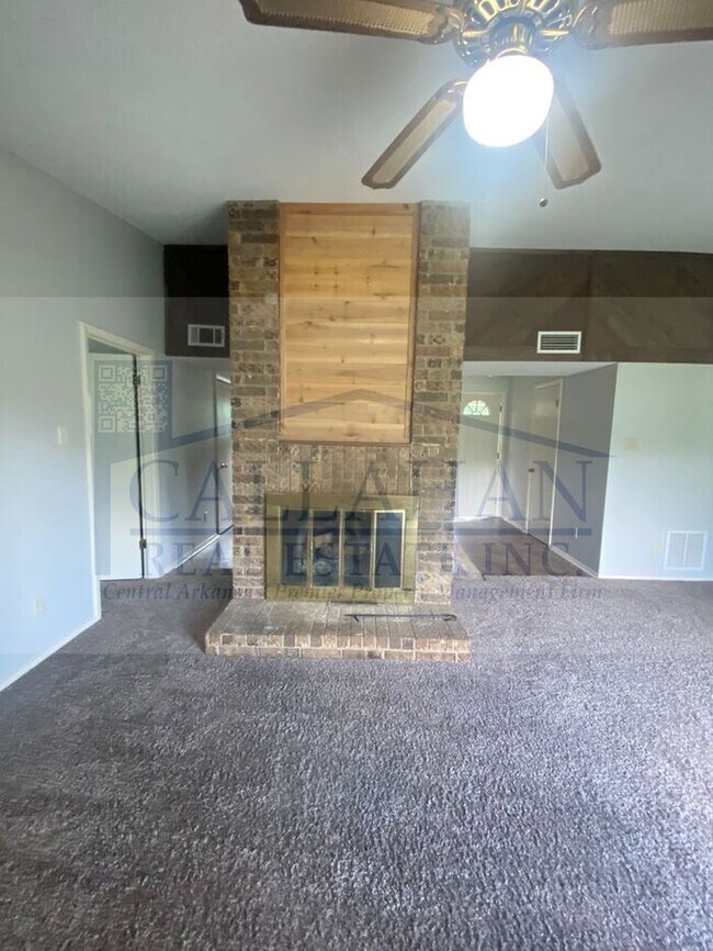 Building Photo - NLR 3 Bedroom Home
