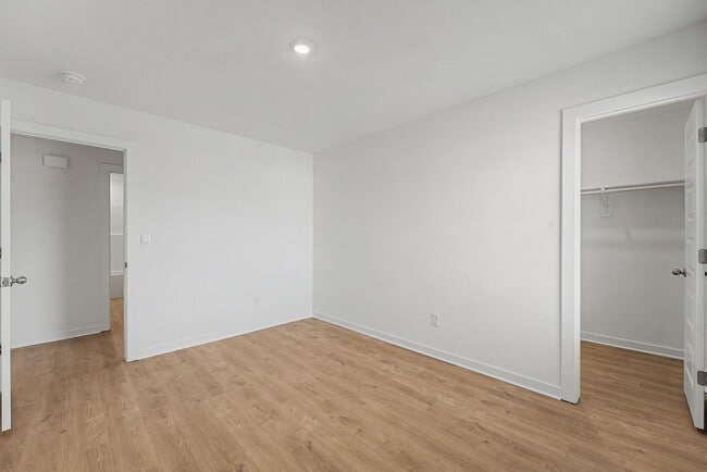 Building Photo - Brand new home waiting for you!