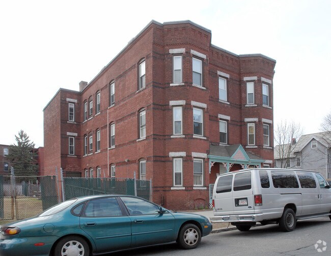 130 Pine St 130 Pine St Holyoke MA 01040 Apartment Finder