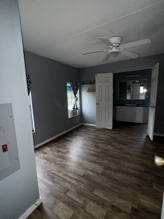 Building Photo - 1318 Joffre Ruckertown Rd