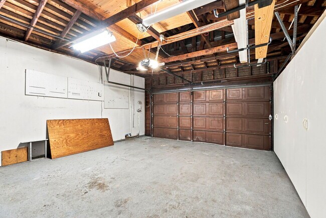 Building Photo - 2176 Morello Ave