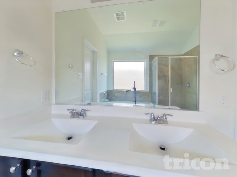 Building Photo - 2428 Dolostone Dr