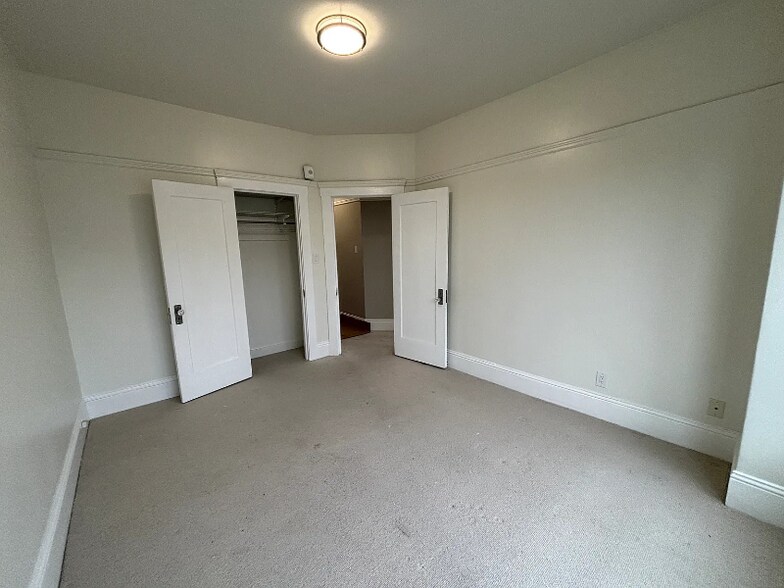 Building Photo - 224 Judah St