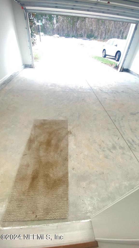 Building Photo - 18 Mellowood Ln