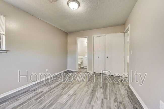 Building Photo - 333 NW 90th St