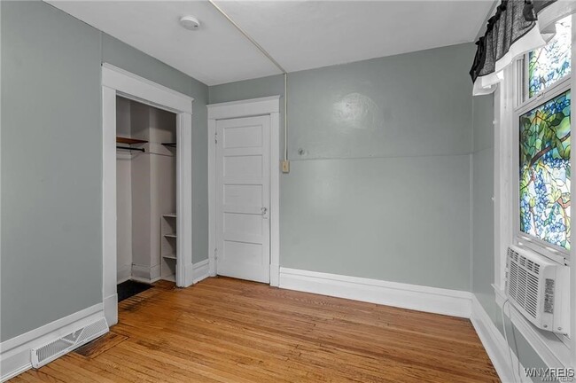 Building Photo - 120 Aldrich Pl