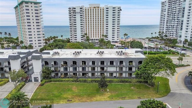 Building Photo - 4013 N Ocean Dr