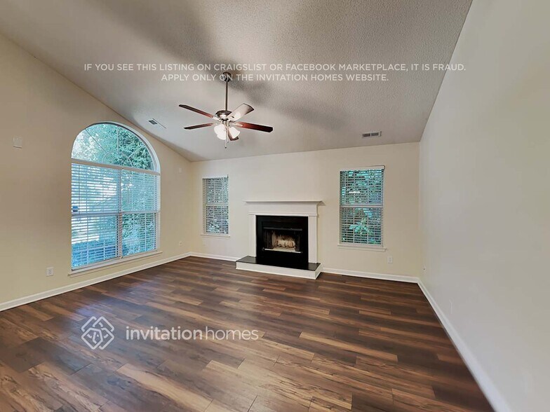 Building Photo - 7805 Royce Hall Ln