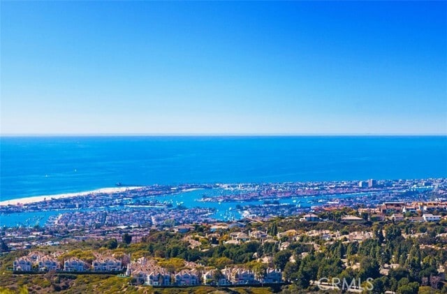 Building Photo - 4 Chandon