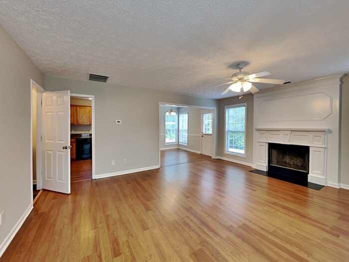 Building Photo - 5731 Bridgeport Ct