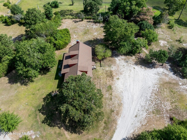 Building Photo - 521 NC-172
