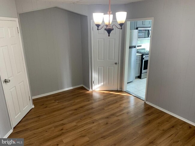 Building Photo - 4135 Gilham St