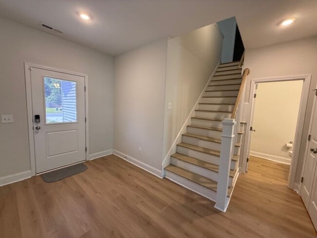 Building Photo - Fieldstone Crossing