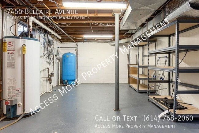 Building Photo - 7455 Bellaire Ave