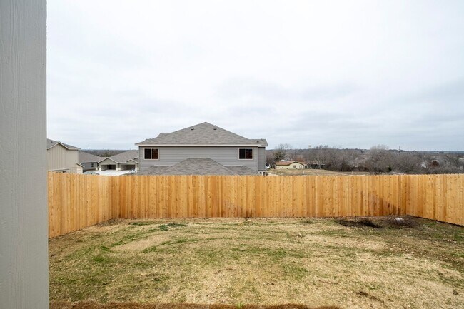 Building Photo - Recently Built 3 Bedroom, 2 Bath Duplex in Georgetown